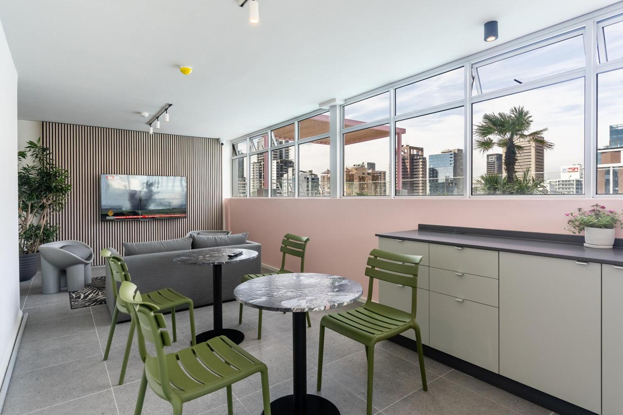 The Rose 508: Stylish Centre *